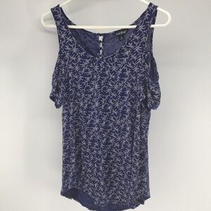 Lucky Brand Cold Shoulder Size M